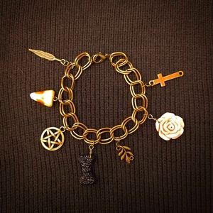 Charm bracelet
